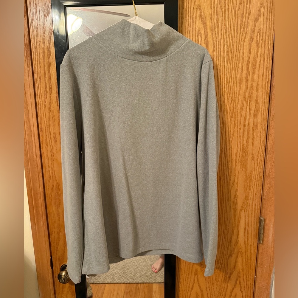 Dudley Stephens Gray Women's Top